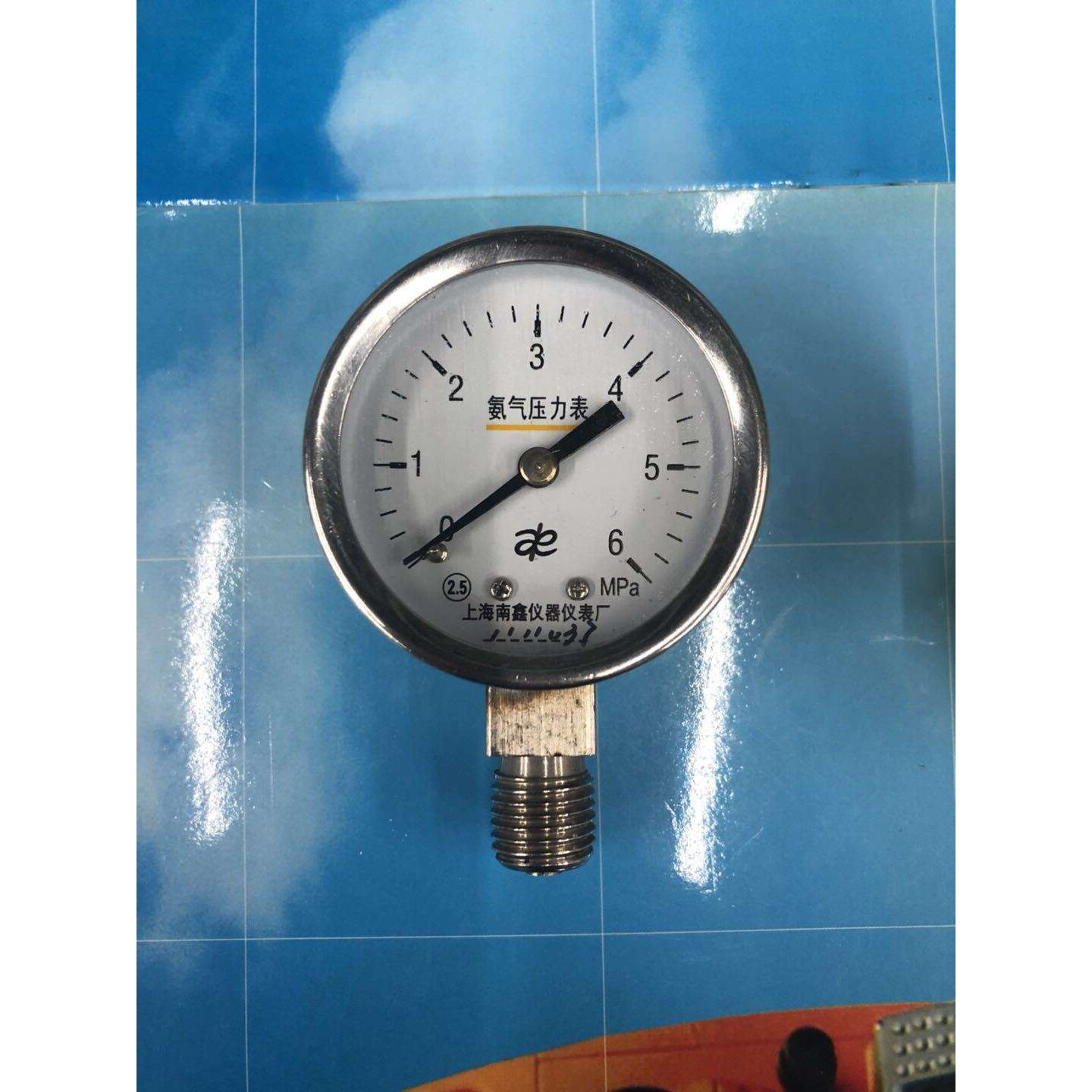 氨气压力表头 Y50 0.16mpa 1MPA 6MPA 表盘50MM 14*1.5MM