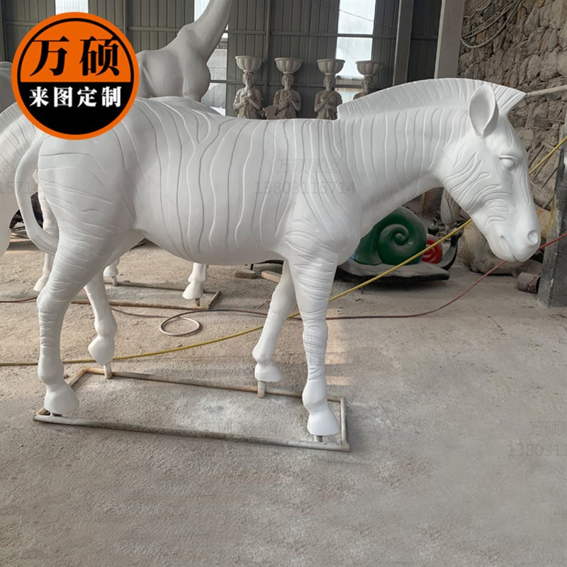 玻璃钢白色马雕塑 n室内美陈装饰动物白马雕塑摆件 橱窗展厅装饰