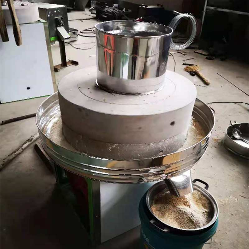 操作简单古老面粉豆浆石磨 人推改进电动石磨机 新时代石磨