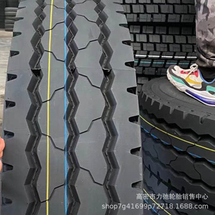 1200R20货车轮胎搅拌车轮胎花纹加深耐磨防扎抗压汽车轮胎1200R20