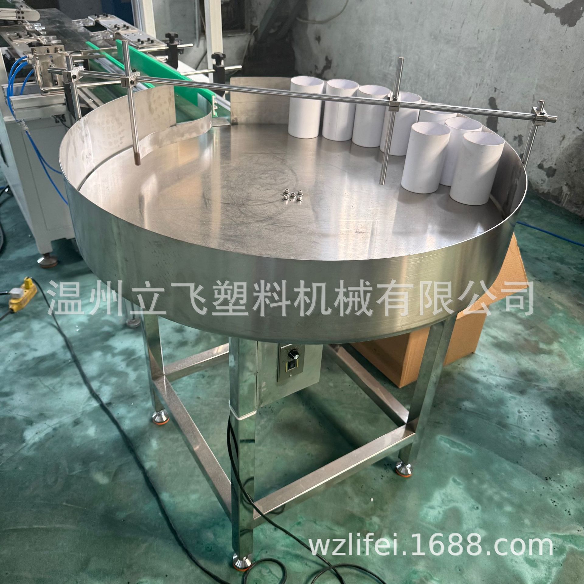 底部纸盖打胶压盖机纸管自动