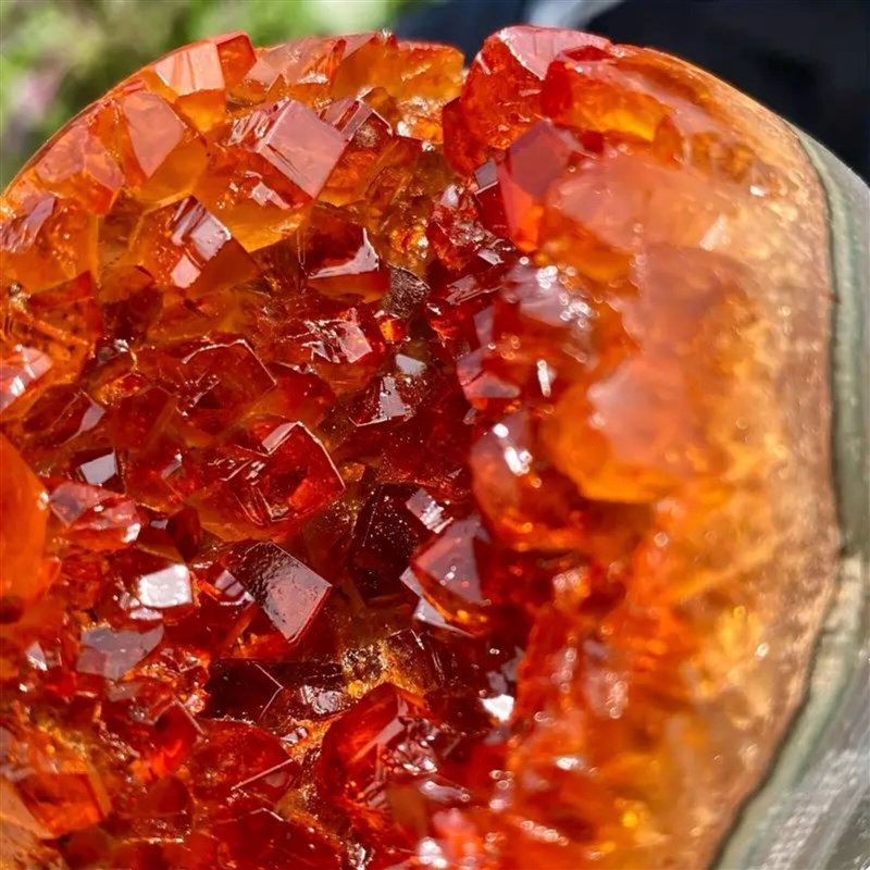 天然晶洞聚宝盆加色橙晶开口笑水晶洞聚宝盆跨境热销东海水晶