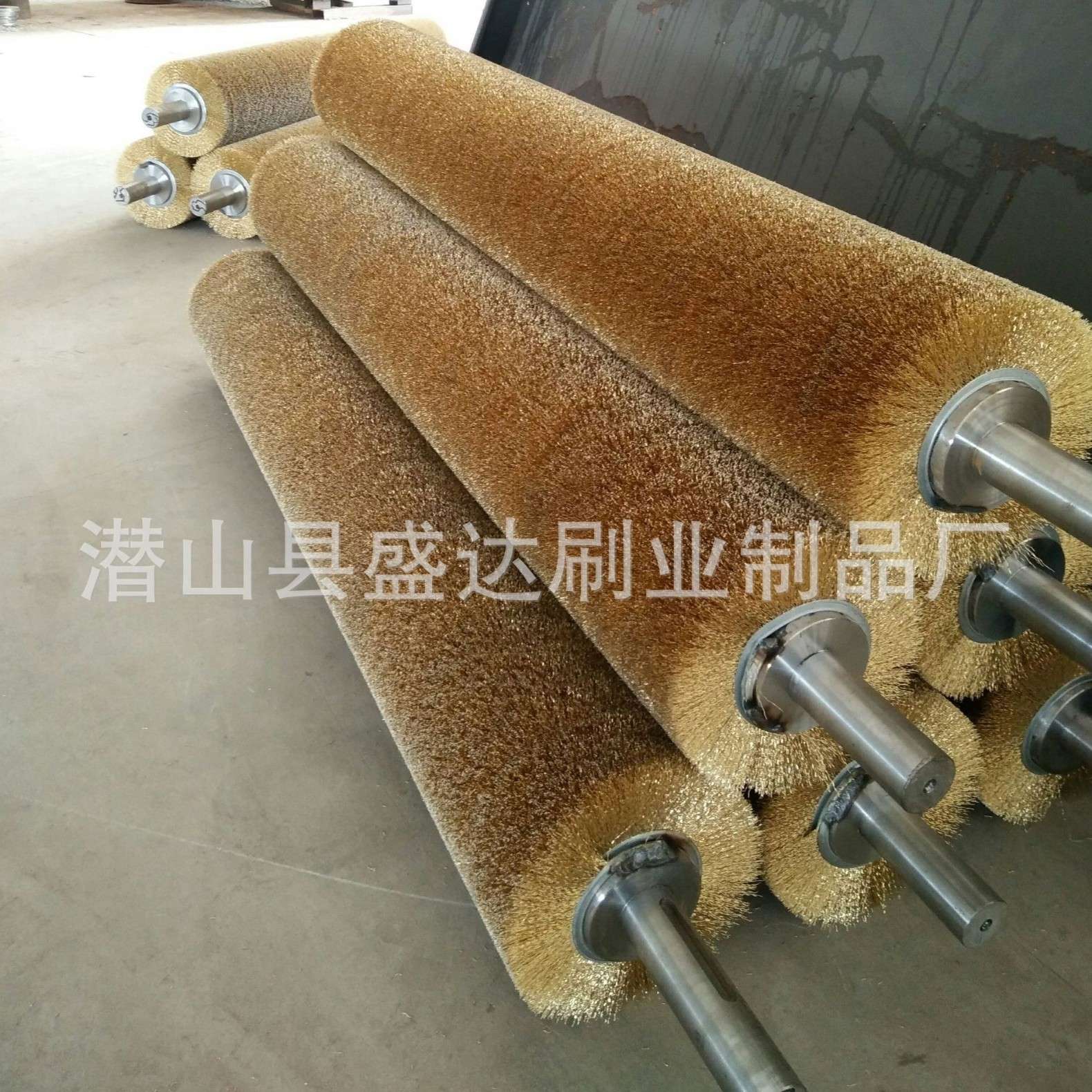 厂家制做工业大型不锈钢丝磨料尼龙丝毛刷滚/抛光研磨酸洗毛刷辊