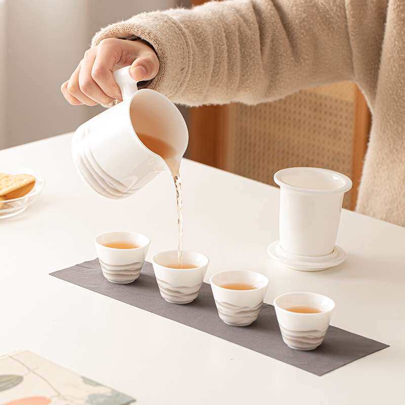 水墨远山办公旅行茶具德化白瓷一壶四杯户外露营便携个人泡茶套组