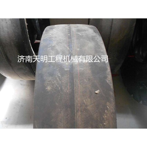 供应林业机械轮胎28L-26 人字轮胎 维特根配套轮胎