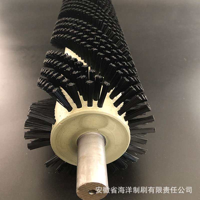 生产工业毛刷辊尼龙滚筒刷清洗抛光毛刷厂家螺旋机械清扫器毛刷辊