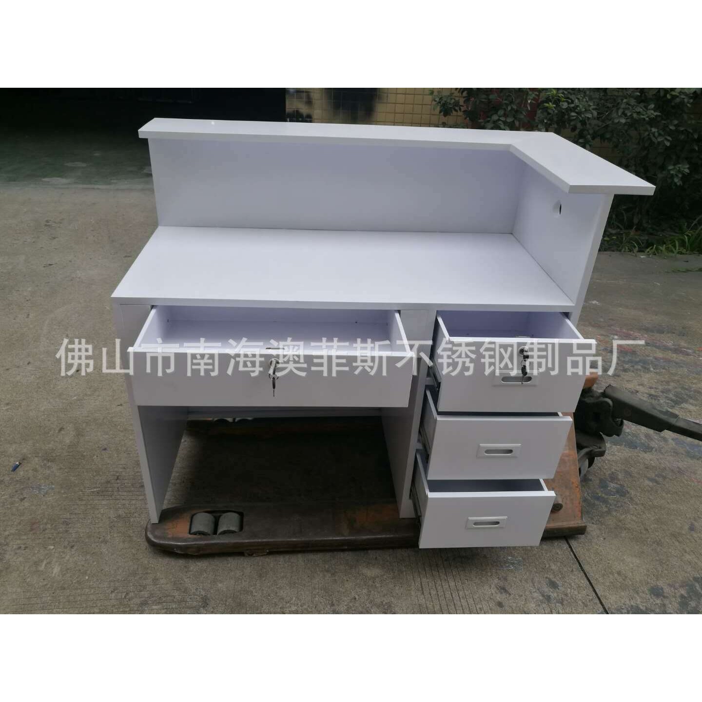 前台桌公司接待前台简约现代酒店前台办公桌服装收银台厂家