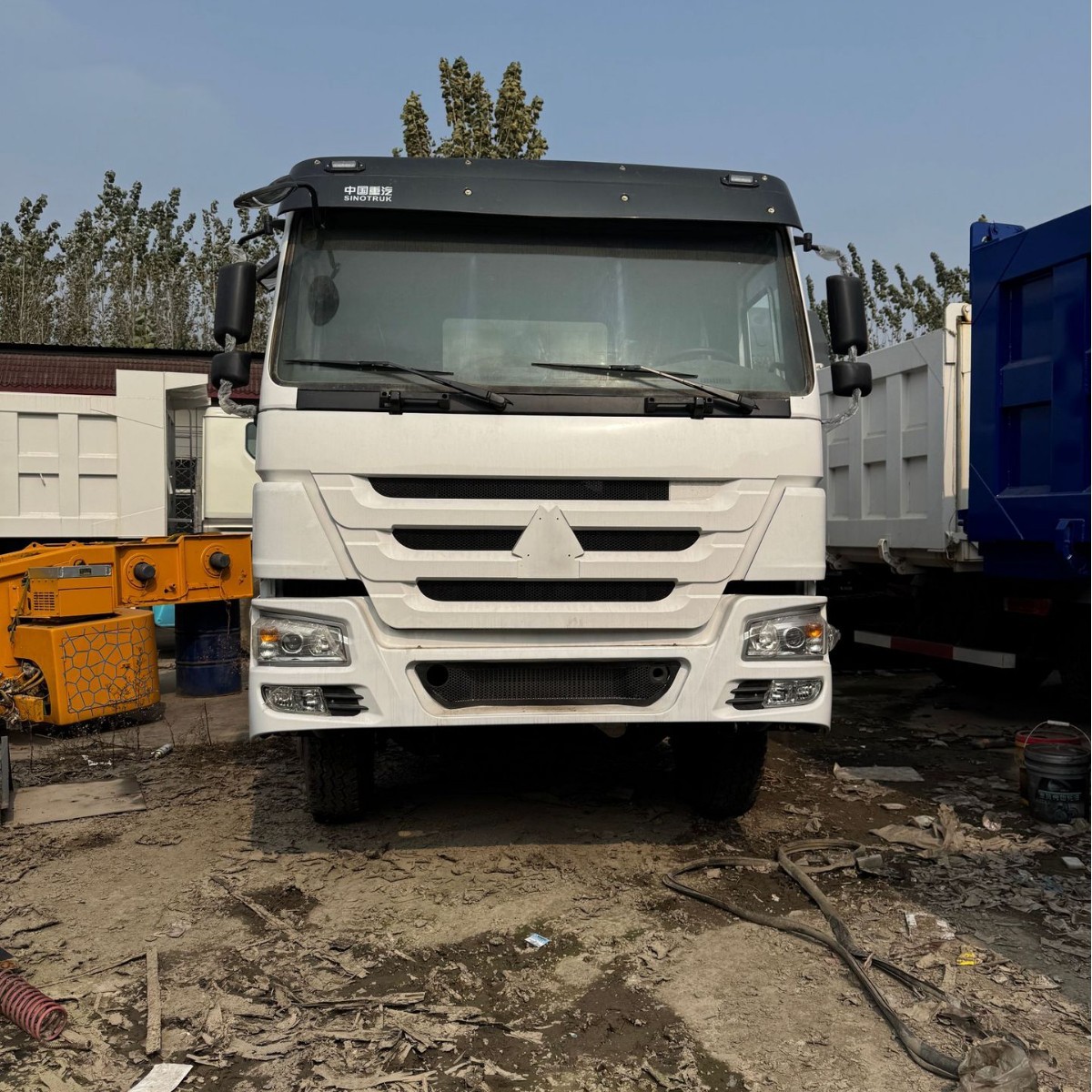 豪沃371自卸车跨境供应卡车前二后八6*4渣土运输翻斗车HOWO工程车