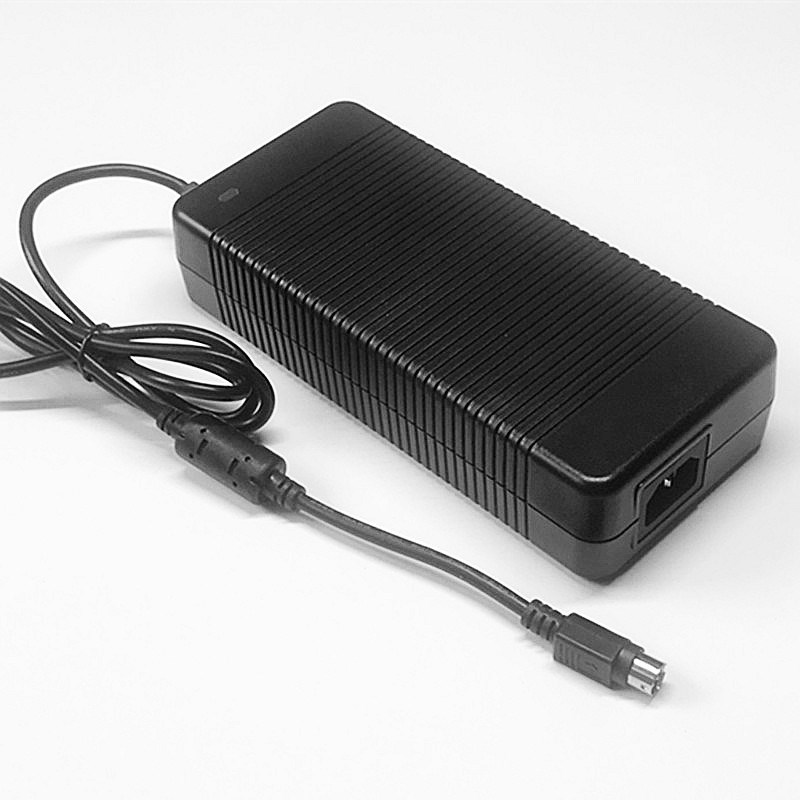 12V20A电源适配器 LED灯显示屏智能Q家用游戏机开关电源