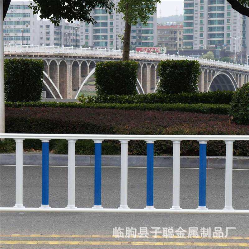 锌钢道路护栏 围栏市政园林别墅公园学校工厂道路交通防护栏
