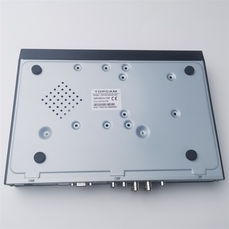 混合型XVR支持同轴高清AHD TVI CVI和CVBS Q4路视频4路音频2MP