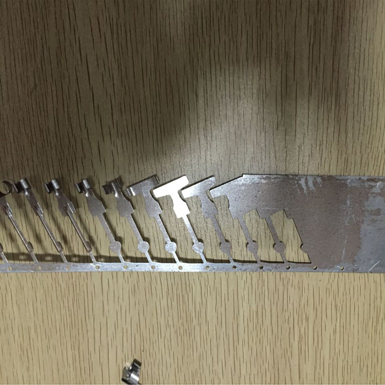 厂家直供级进模/连续模五金冲压模具五金件冲件加工金属模具定 制