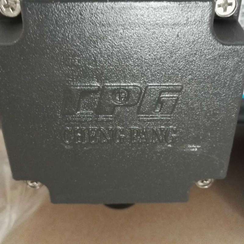 CVD立式双轴式减速机100W系列斜齿轮减速机晟邦精工小型减速电机