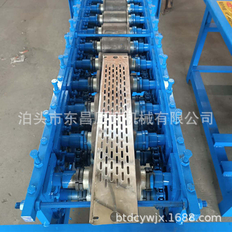 Z型不锈钢压边条设备冷弯成型设备卷边机设备
