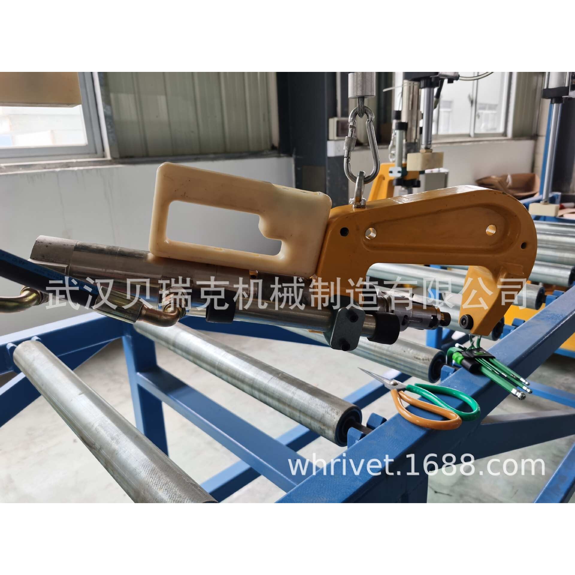 密集母线槽铆枪，母线槽自穿刺铆钉枪，母线设备