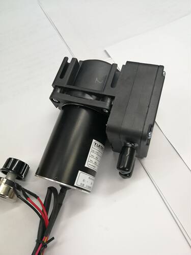 长寿命微型膜片气泵DA120DCB