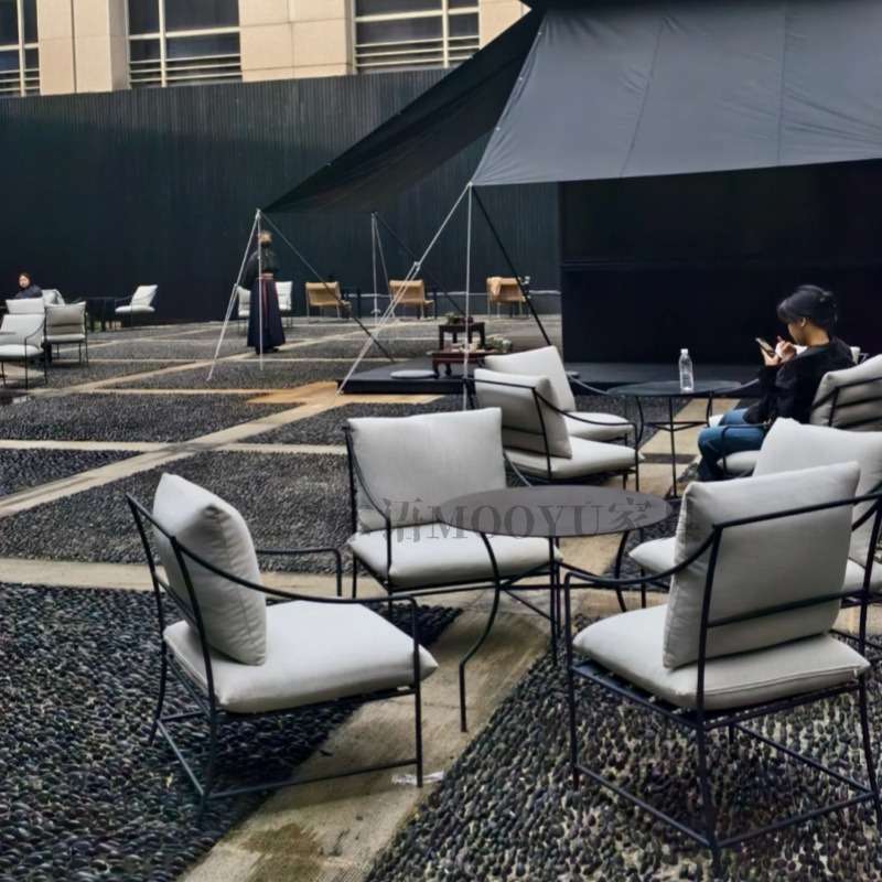 花园酒店咖啡厅甜点店民宿露天外摆喝茶桌椅套件工业户外铁艺单椅