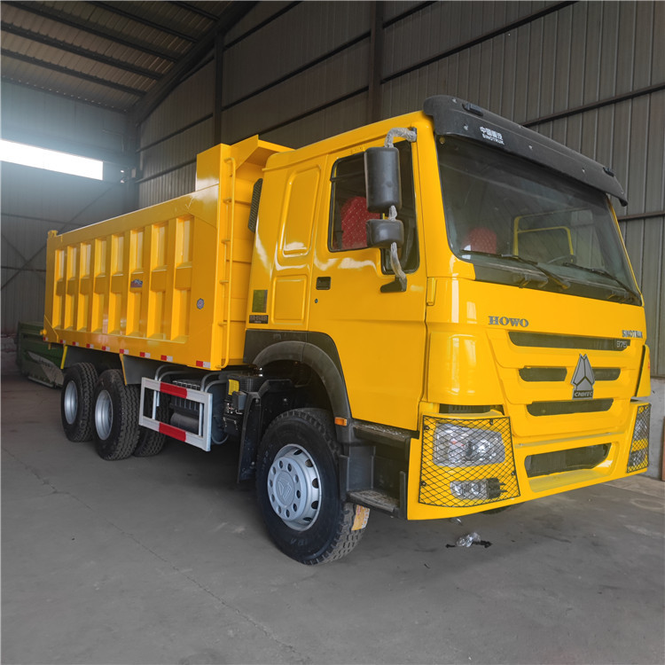 HOWONX371马力6x4自卸卡车
