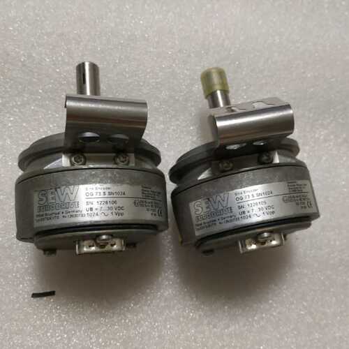 B026*SEW西威  OG 73 S  SN1025 有2个一个重量5两在30-1