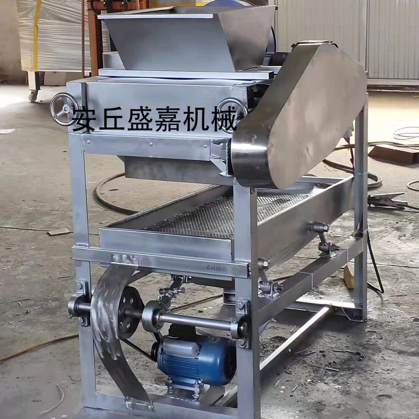 销售不锈钢榛子破壳机杏核桃核开壳设备果核破壳机械设备