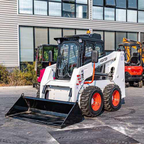 出口西班牙Skid steer loader装载机 粮食装卸滑移机 一机多用