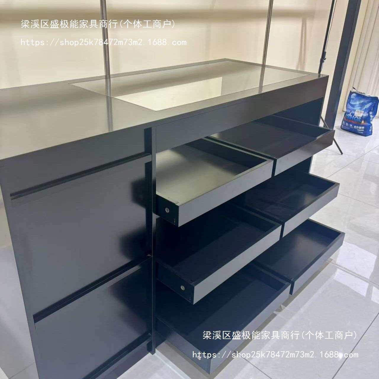 烤漆服装店岛台带玻璃橱窗展示台储物柜装饰柜摆件台首饰中岛轻奢
