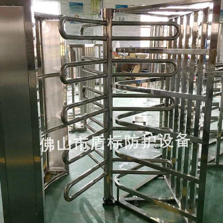 盾标防护生产客运站进出站口通道单向旋转门 不锈钢三辊闸厂家