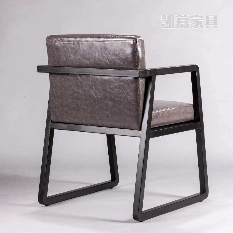 做旧软垫靠背椅设计师休闲沙发椅主题餐桌椅咖啡椅loft工业风餐椅