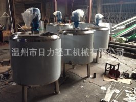 【厂家直销】不锈钢调配罐 果汁饮料配料罐 电加热配料罐