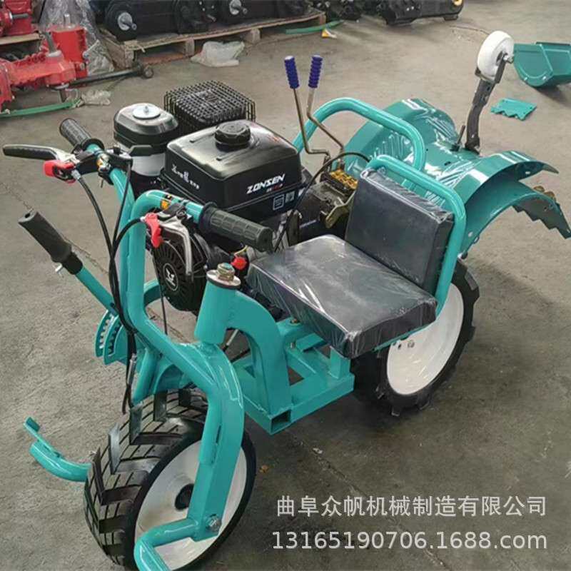 新式三轮乘坐式微耕机柴油四轮耕地机多功能大棚小型旋耕机