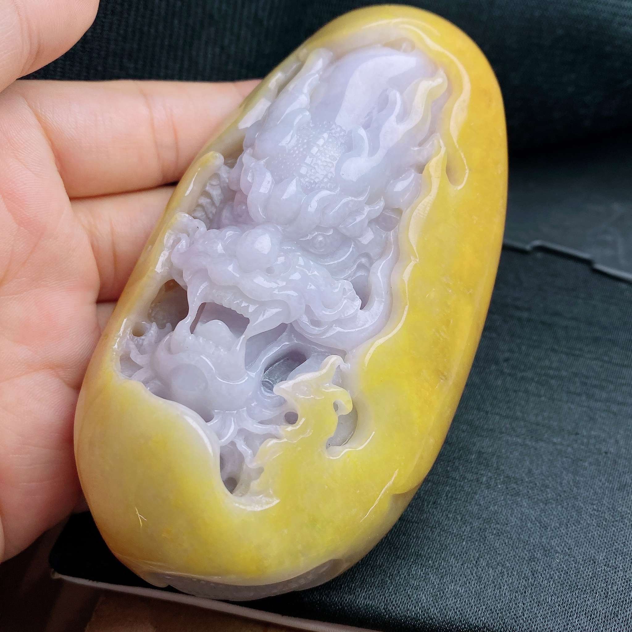缅甸天然翡翠a货冰黄翡龙头手玩件小摆件swj尺寸:105-57-33.5mm
