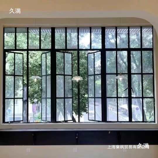 老洋房钢窗 实腹钢窗门 老式铁窗 复古格子窗 铁艺尺寸窗
