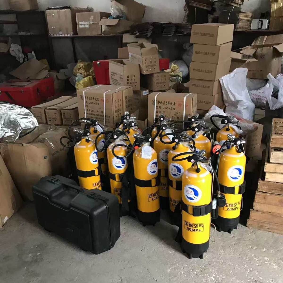 厂家供应 全套潜水员装备潜水呼吸器DYJ-1供需式潜水水下救生套装