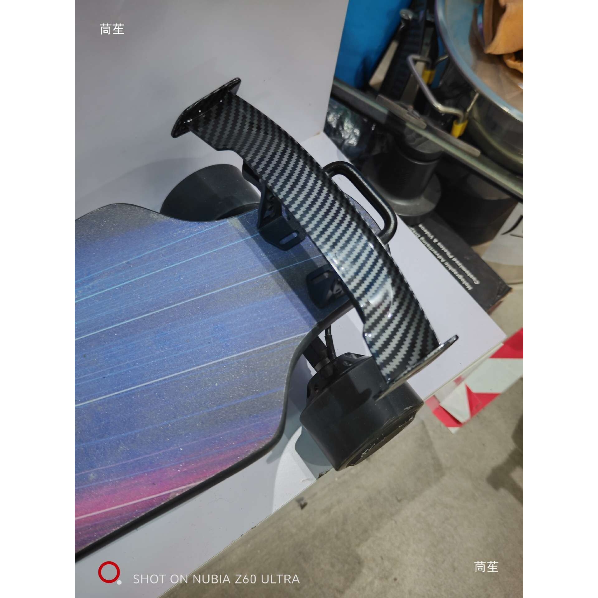 滑板感应尾灯电动滑板尾翼刹车灯扶手灯滑板手扶把手指示灯