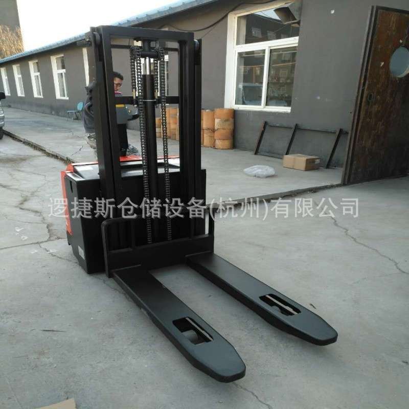 全电动站驾式堆高车1.5吨小型液压叉车2T升高车堆垛机装卸铲车