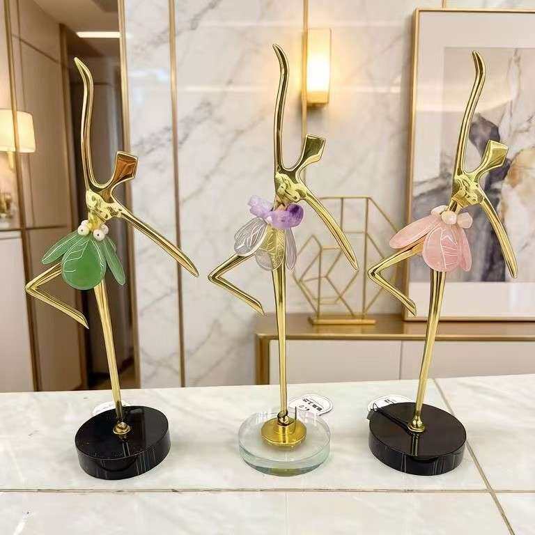 现代轻奢芭蕾舞蹈女孩高档铜摆件客厅酒柜玄关电视柜跳舞装饰