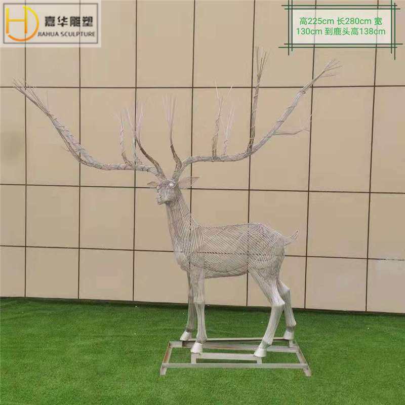 镂空鹿雕塑不锈钢发光金属小鹿户外广场铁艺梅花鹿草坪景观摆件