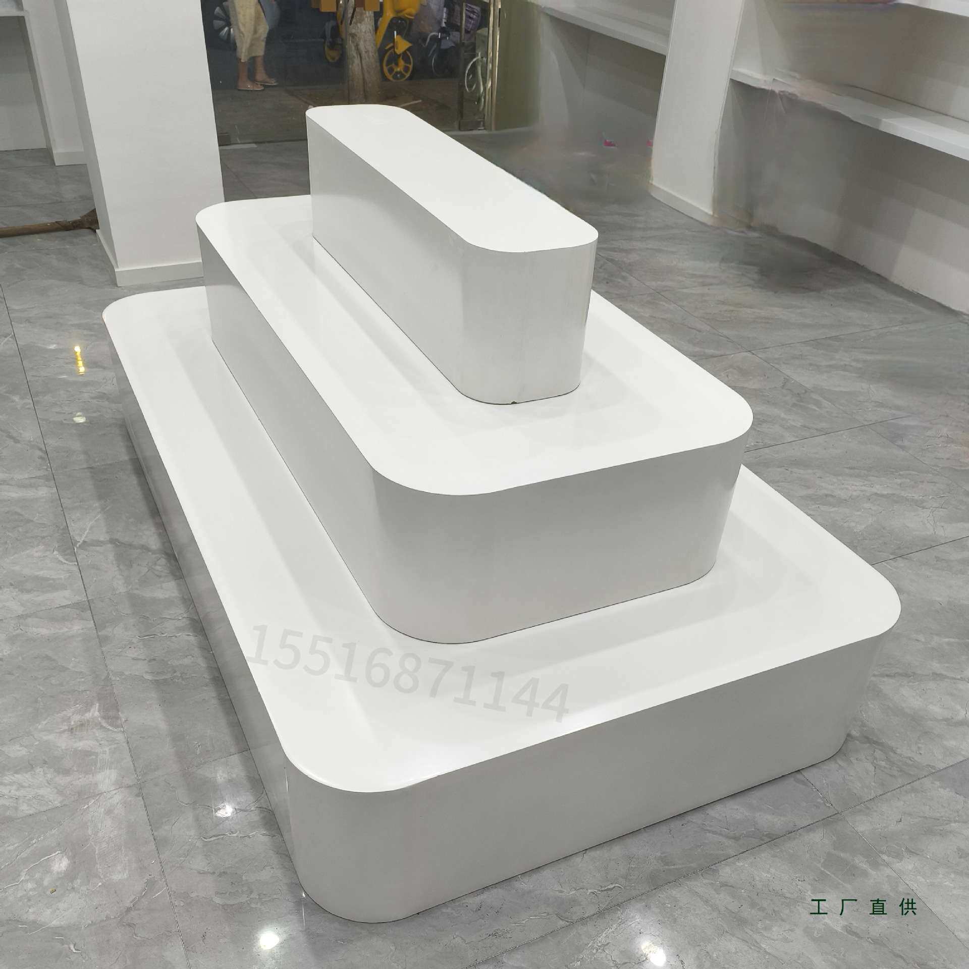 服装店中岛展示台直播间用轻奢货柜展示柜厂家定 制木板烤漆免安