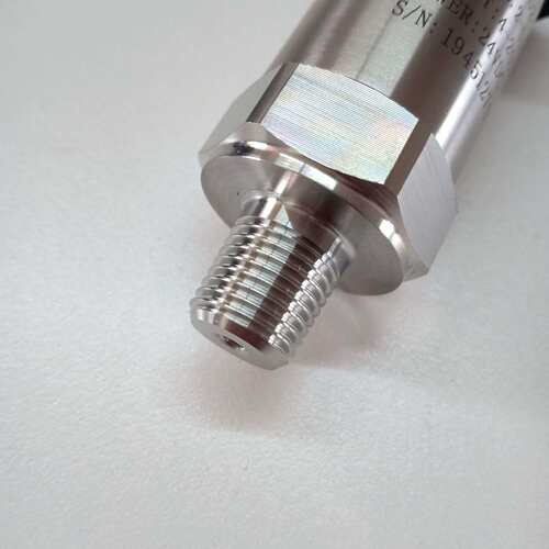 ZYSNSOR压力传送器PCM303X-0021101-0.2-0BAR,4-20MA,PT1/4螺纹