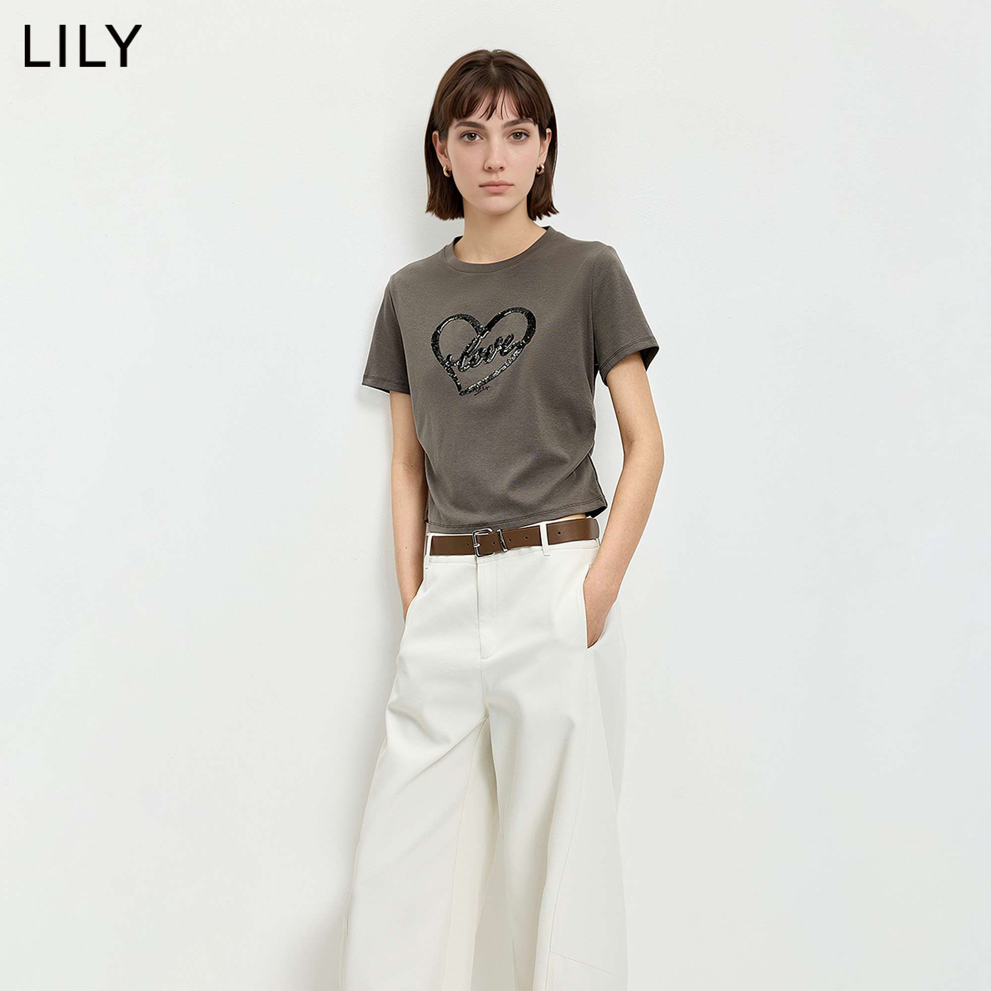 LILY2026夏新款莱赛尔棉混纺亮片正肩休闲通勤圆领短袖T恤内搭女