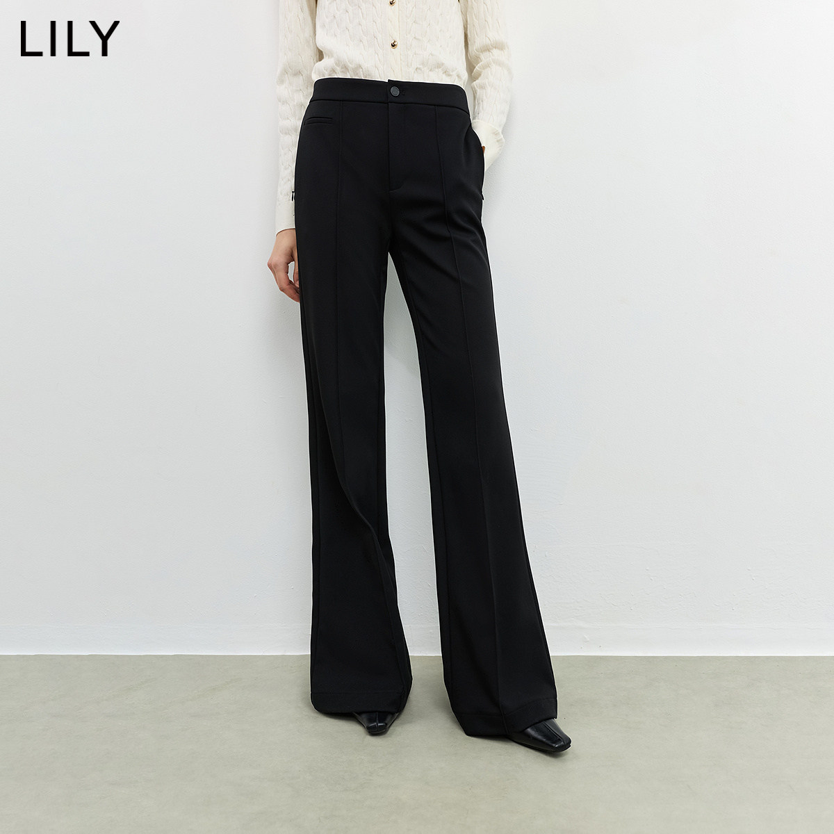 LILY2026冬新款复古简约修身窄版百搭通勤黑色微喇裤休闲裤女长裤