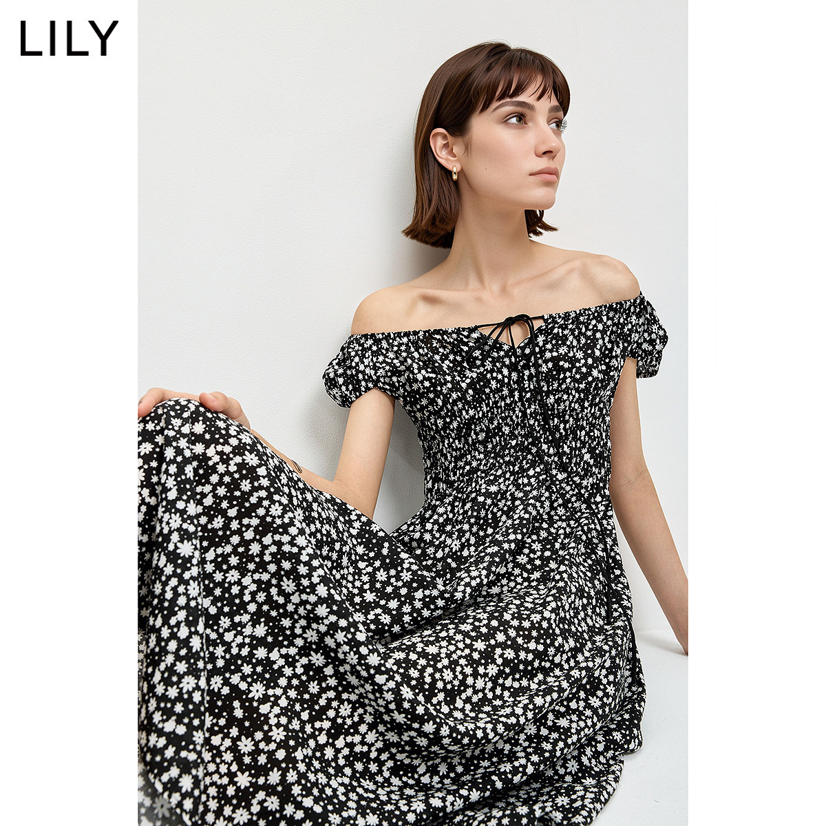 LILY2026夏新款莱赛尔亚麻法式系带碎花气质通勤黑色短袖连衣裙女
