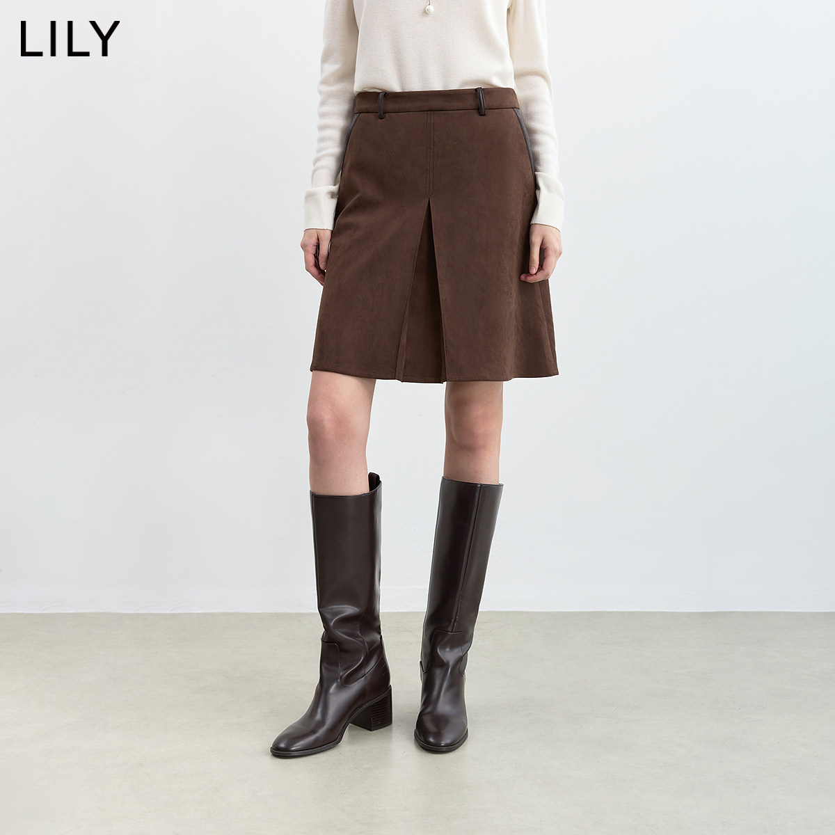 LILY2026冬新款女装复古美式仿麂皮绒感压褶休闲通勤小A字半身裙