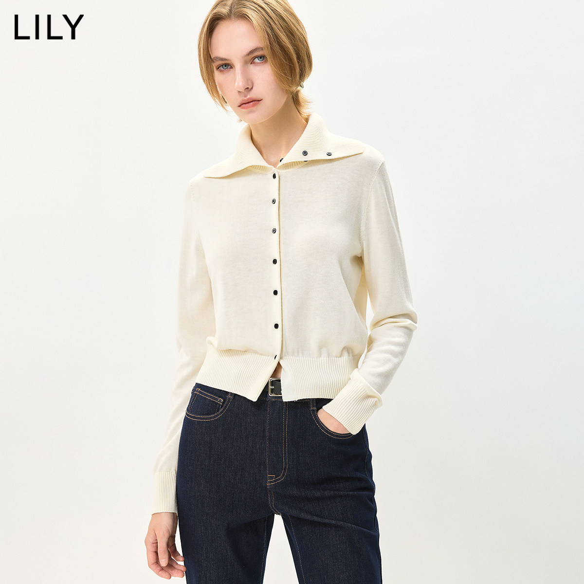 LILY2026秋新款简约翻领立领休闲通勤百搭长袖针织开衫外套女短款