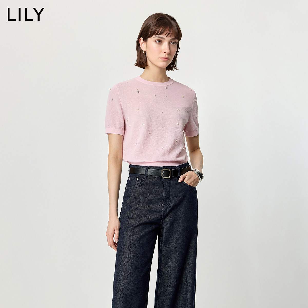 LILY2026夏新款简约钉珠休闲通勤浅粉色短袖圆领套头针织衫毛衣女