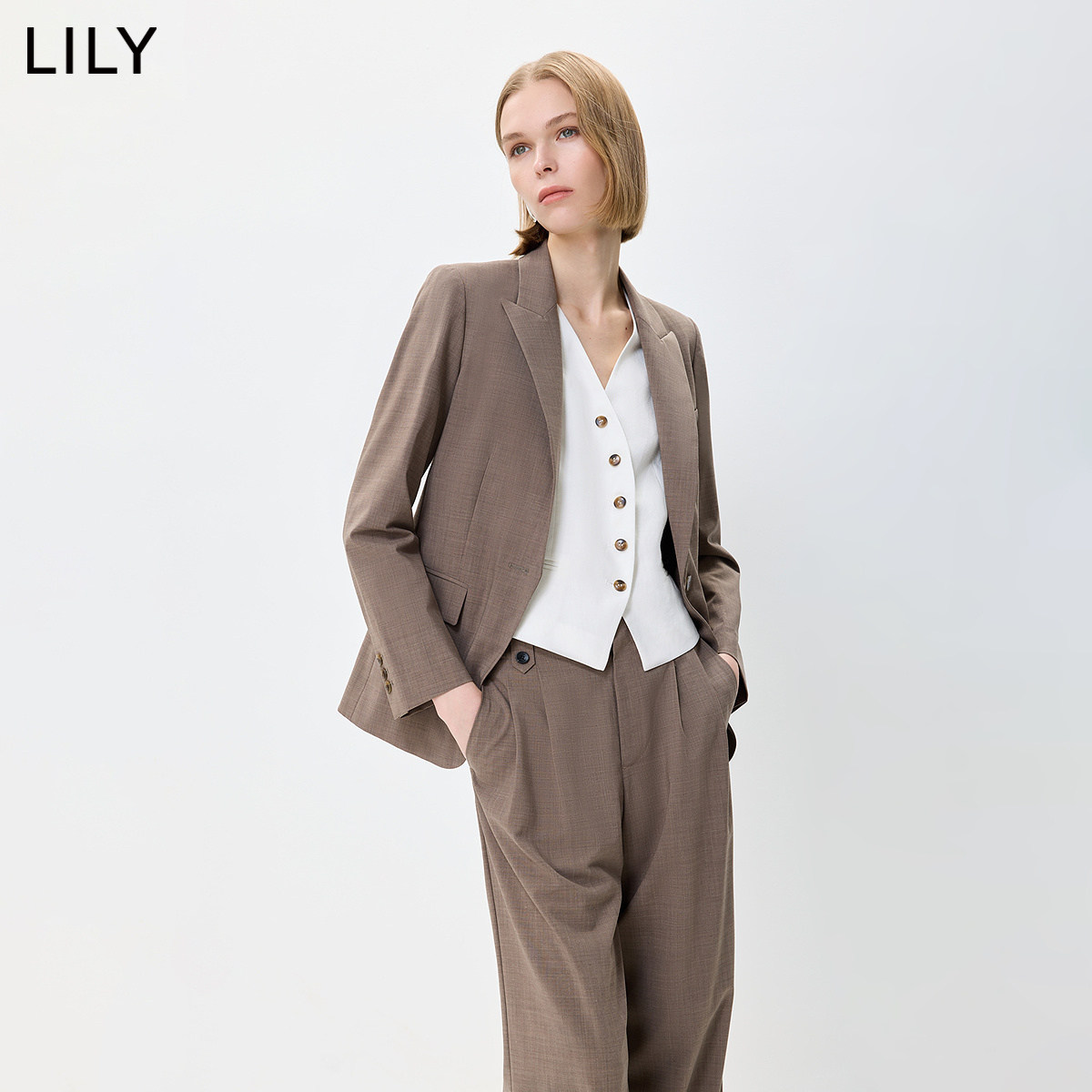 LILY2026秋新款羊毛混纺格纹廓形腰带收腰休闲通勤浅色西装外套女