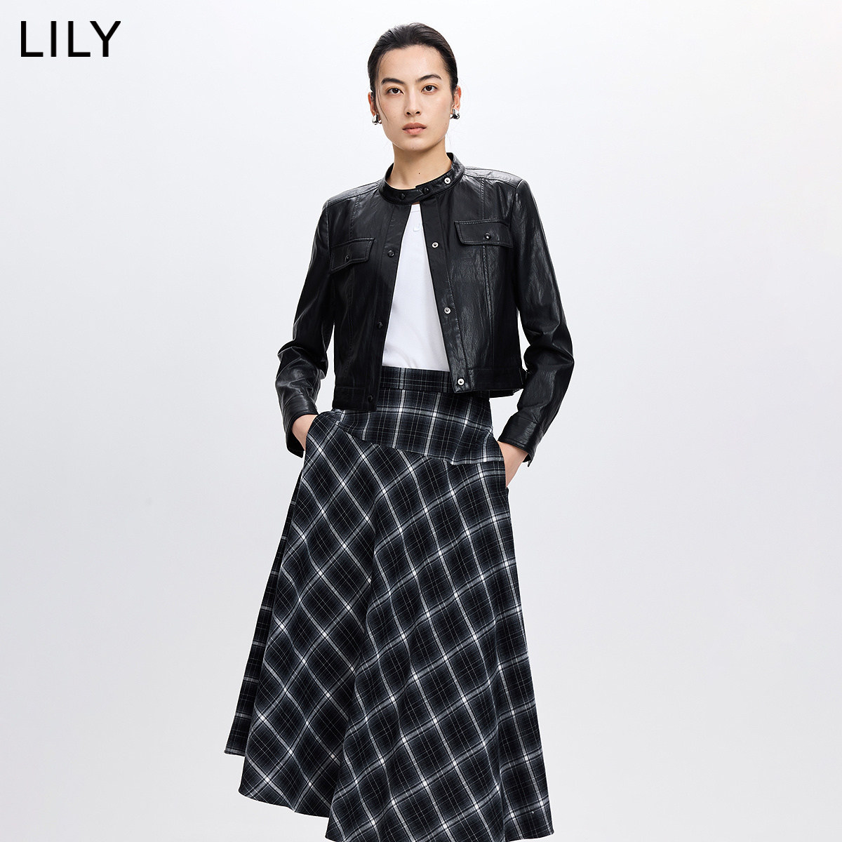 LILY2026春新款女装时髦帅气小立领正肩休闲气质通勤机车夹克外套