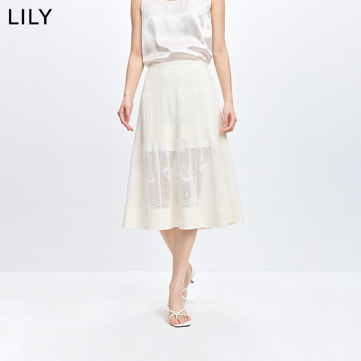 LILY2026春新款纯棉设计感镂空绣花休闲气质通勤白色A字半身裙女