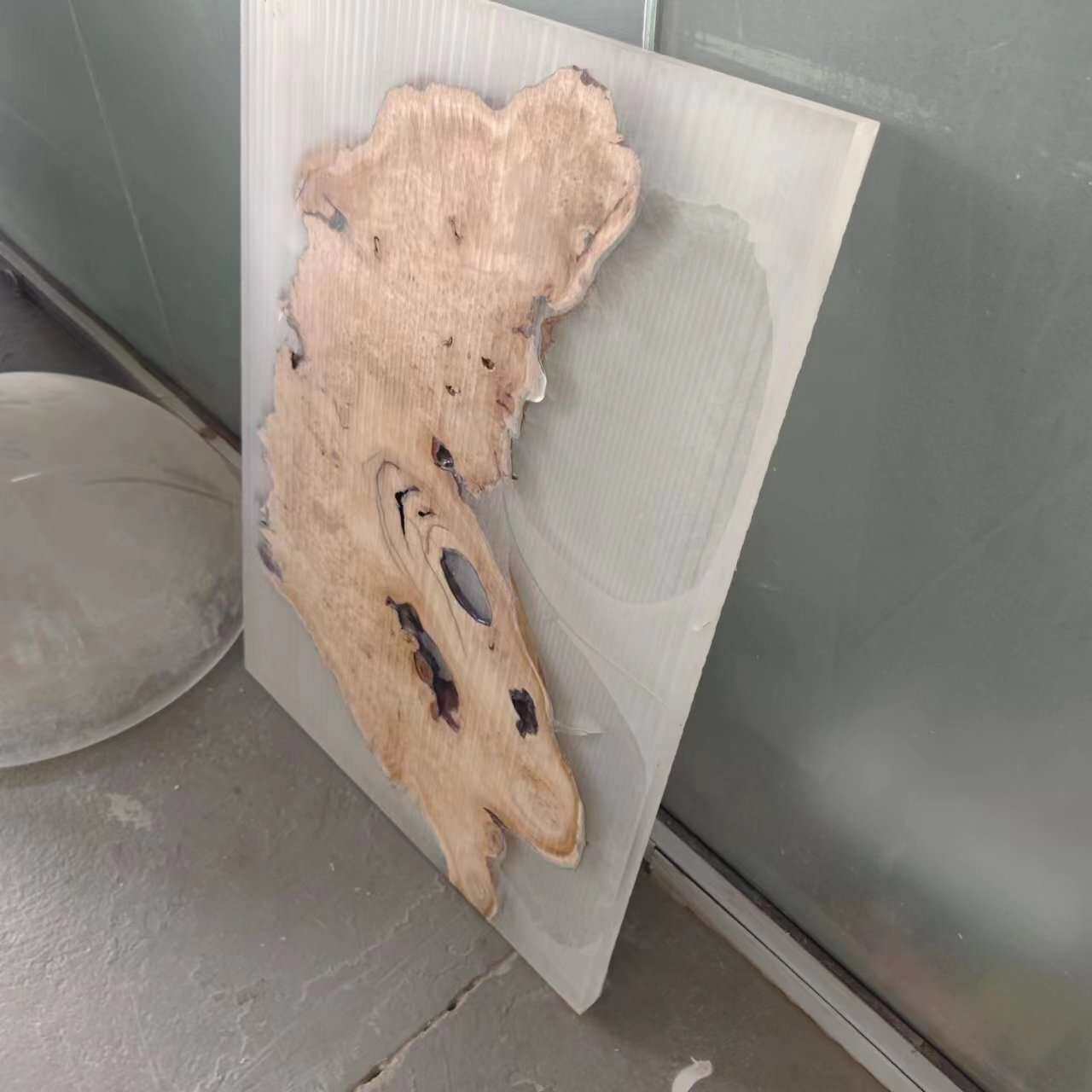 亚克力板和木板连接 透明板镶嵌木头家具摆件 有机玻璃制品工艺品