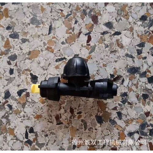 双钢轮压路机HD110 HD120 HD130 HD138喷水头